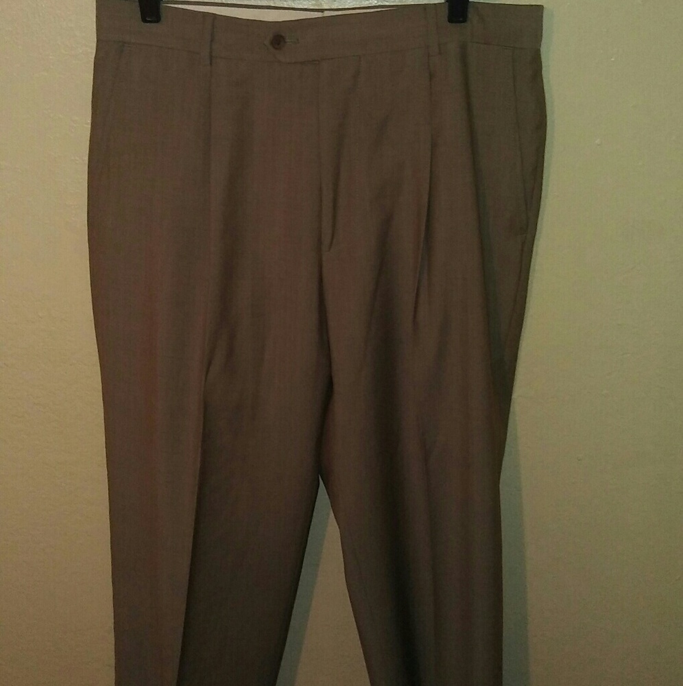 Hugo Boss dress slacks beads size 34 regular